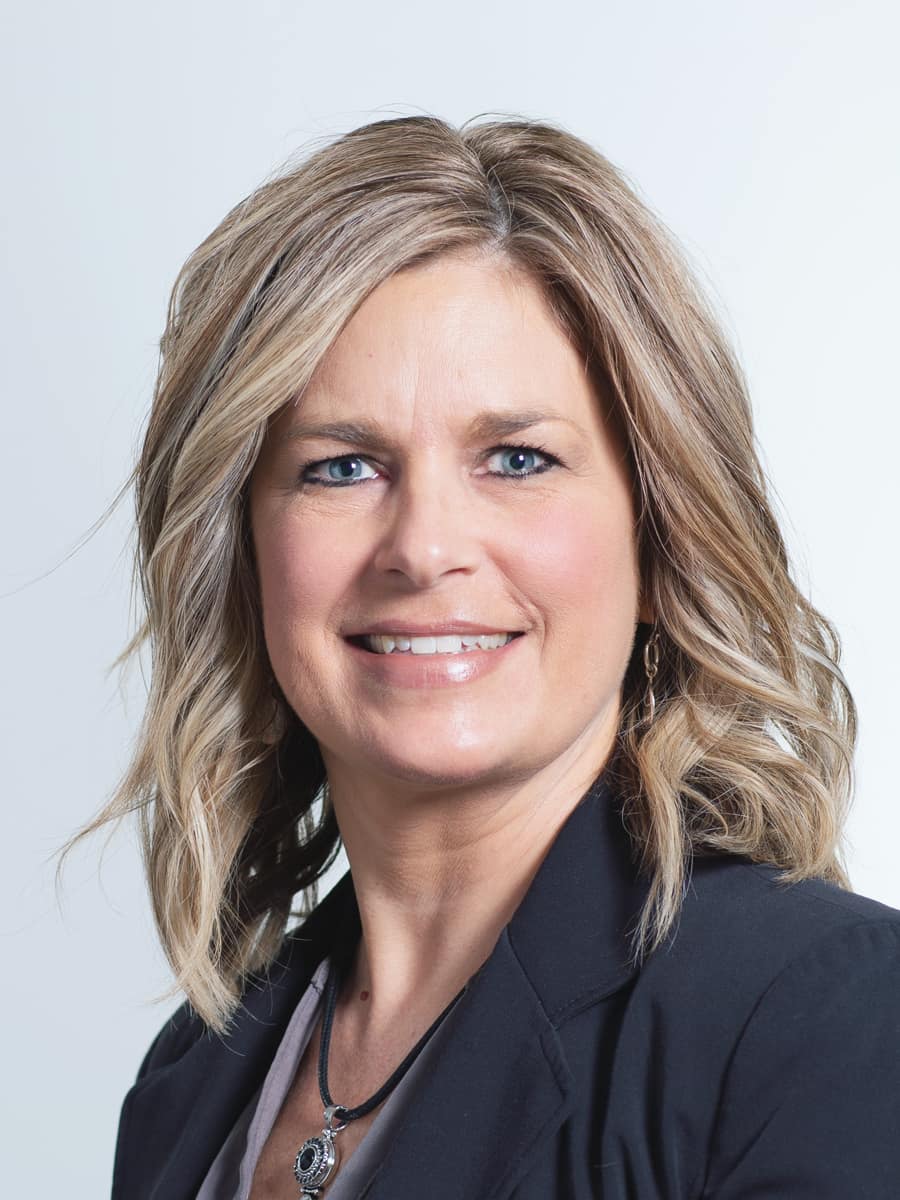 Char Tharaldson Headshot